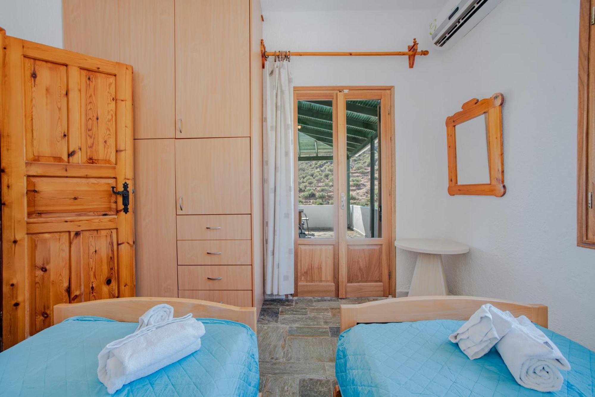 Athina Villas Istron Exteriör bild