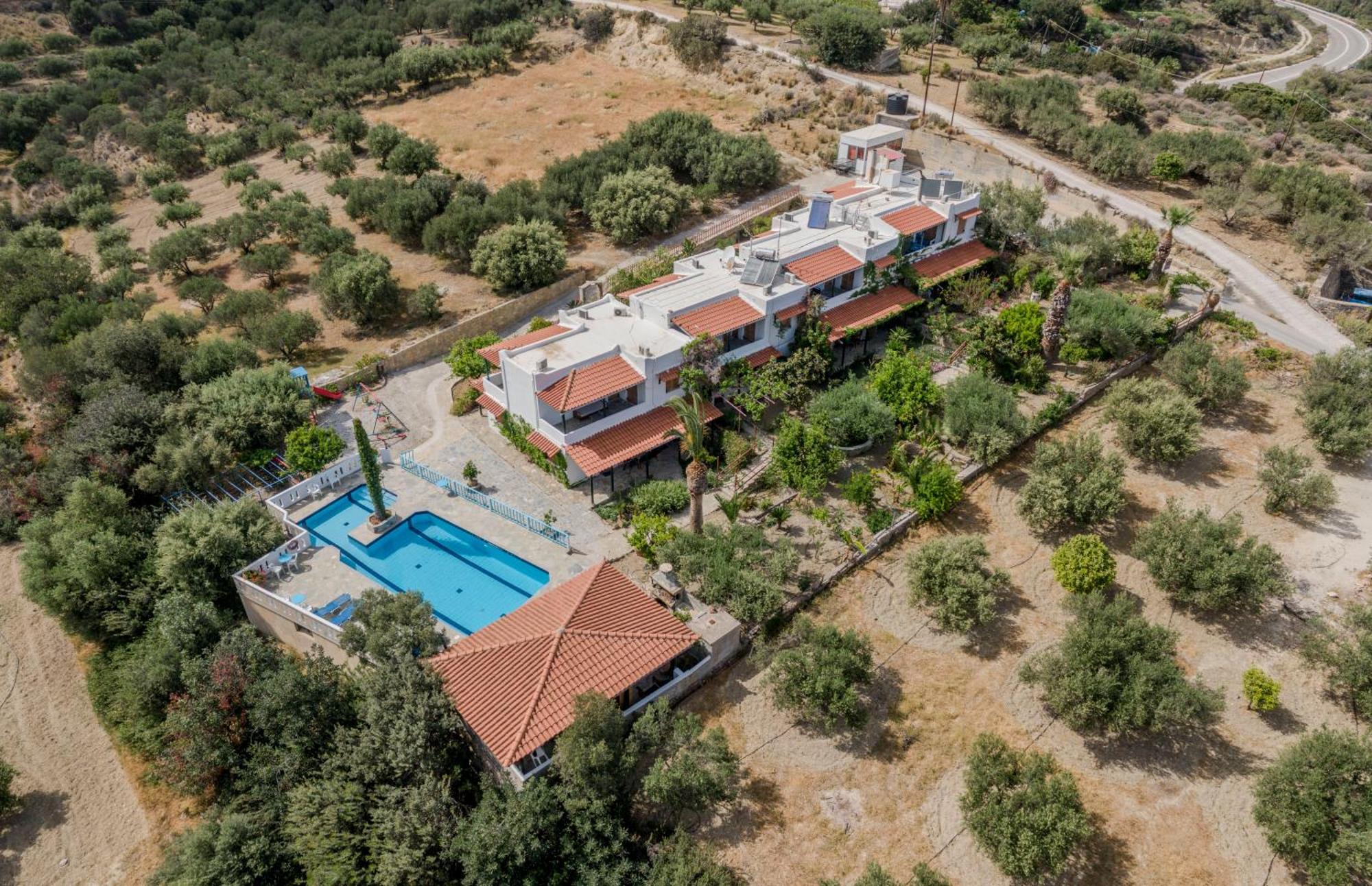 Athina Villas Istron Exteriör bild